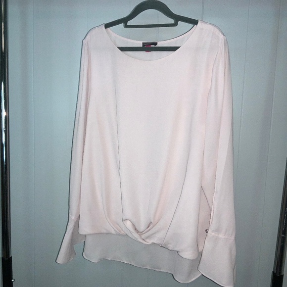 Vince Camuto pale pink blouse Sz L front twist hem long sleeve split bell cuff - Picture 1 of 6